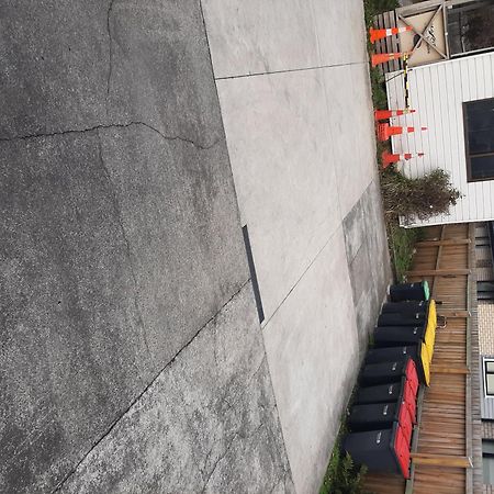 Intrepid Bed & Breakfast Christchurch Exterior foto